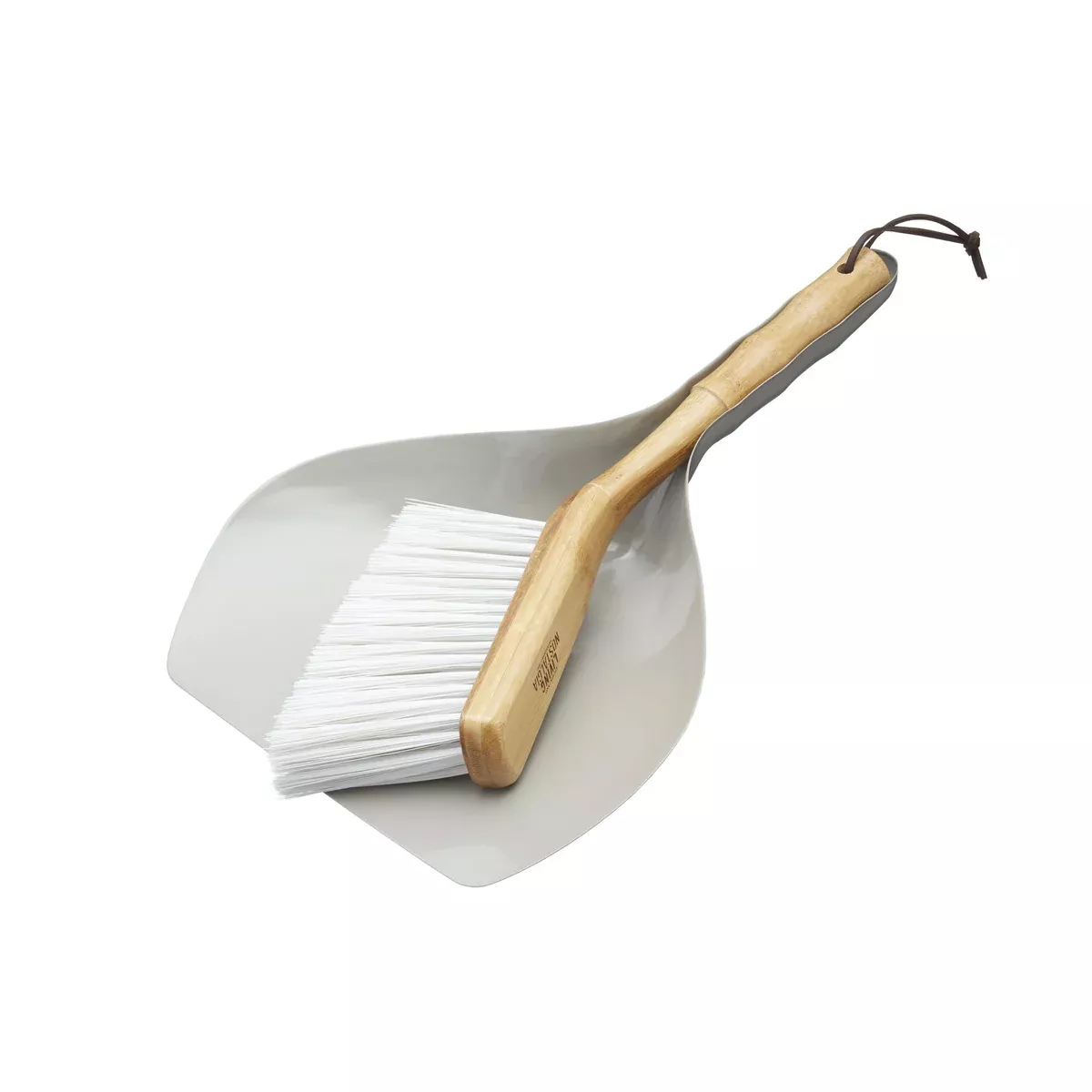 Living Nostalgia Dustpan and Brush